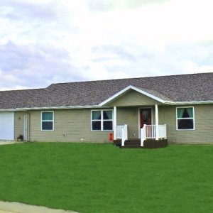 Cavalier in Decorah, exterior