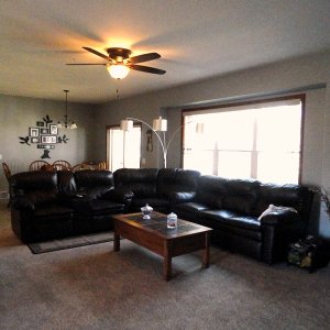 Cambridge in Evansdale, living room